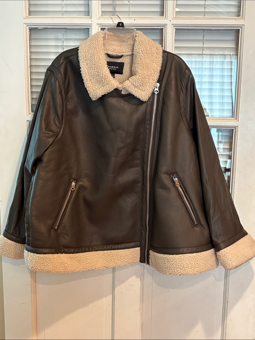 Torrid Brown Faux Leather Teddy Aviator Jacket with Cream Sherpa size 22-24 - Picture 2 of 13